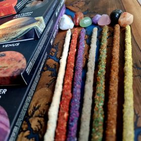   Sagrada Madre- Cosmos– A Bolygók Füstje és Ásványok Válogatás